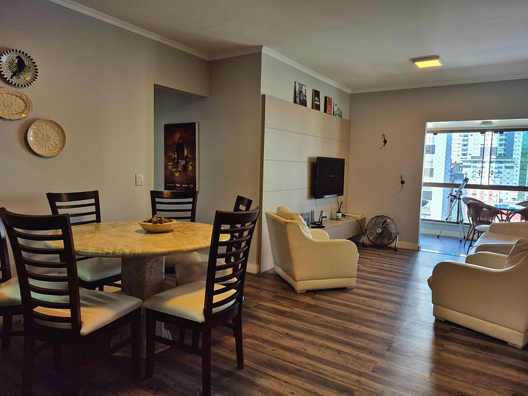 Apartamento Central na Av. Brasil |CURTA128