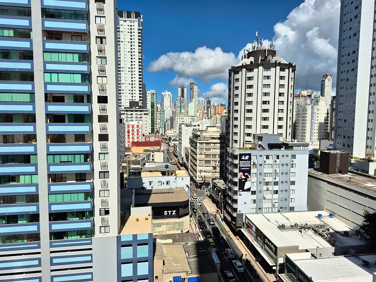 Apartamento Central na Av. Brasil |CURTA128