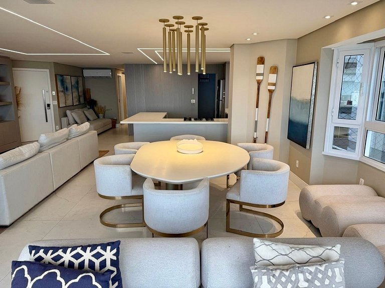 Luxury 4 suites l Oceanfront l Barra Sul by CURTA!