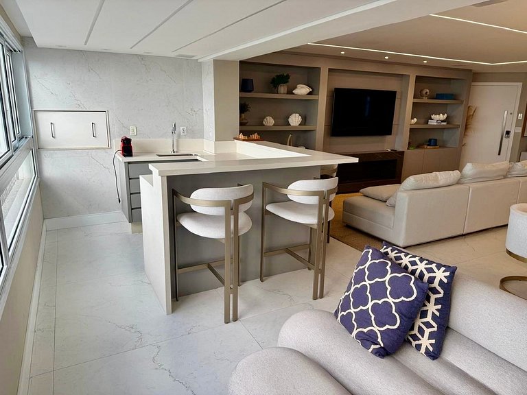 Luxury 4 suites l Oceanfront l Barra Sul by CURTA!