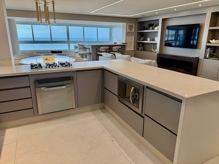 Luxo 4 suites l Frente mar l Barra Sul by CURTA!