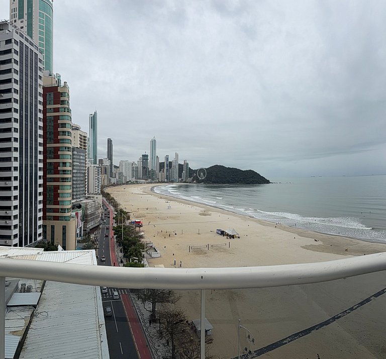 Cobertura  4 suítes vista panorâmica de 180 graus