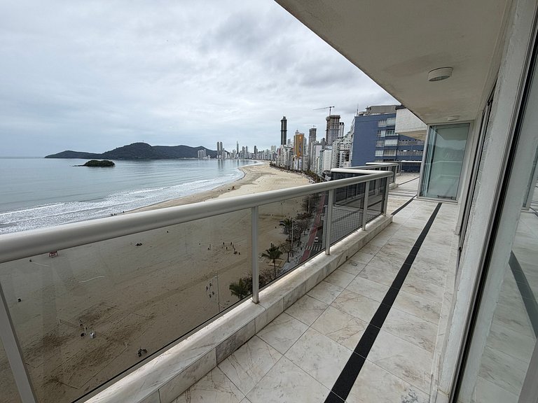 Cobertura  4 suítes vista panorâmica de 180 graus