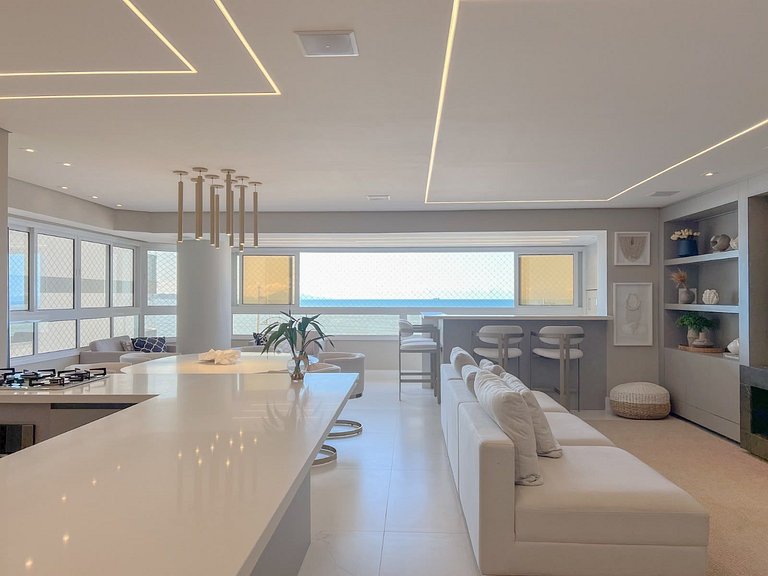 Luxury 4 suites l Oceanfront l Barra Sul by CURTA!